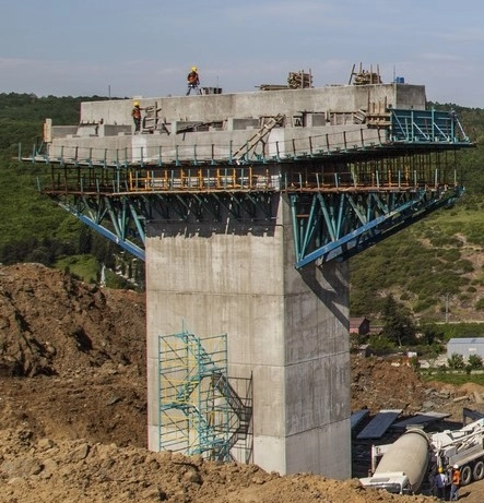 Başlık Kirişi Kalıbı